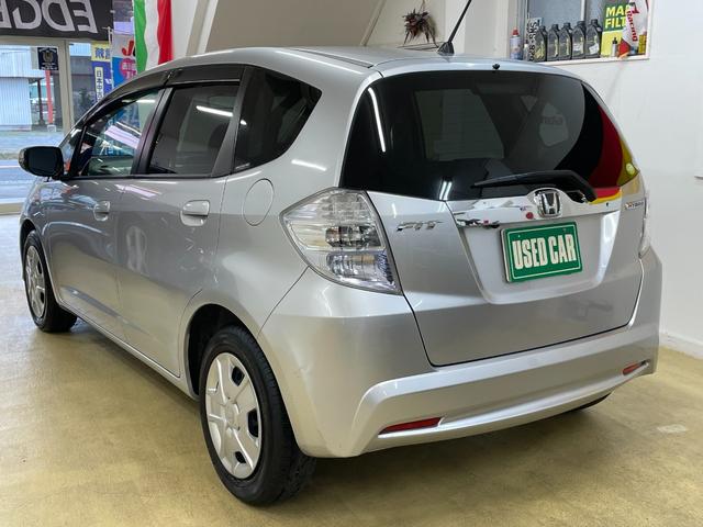 フィットハイブリッド スマートセレクション フルセグTV・HIDライト・スマートキー・ヒーテッドドアミラー・熱線入りフロントウインドウ(8枚目)