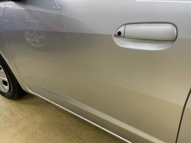 フィットハイブリッド スマートセレクション フルセグTV・HIDライト・スマートキー・ヒーテッドドアミラー・熱線入りフロントウインドウ(14枚目)