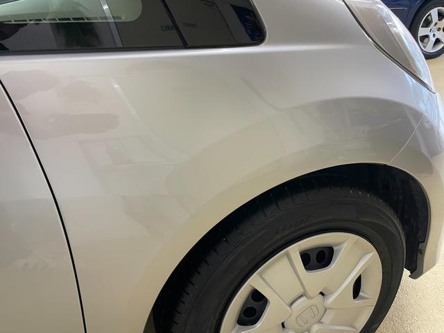 フィットハイブリッド スマートセレクション フルセグTV・HIDライト・スマートキー・ヒーテッドドアミラー・熱線入りフロントウインドウ(19枚目)