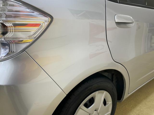 フィットハイブリッド スマートセレクション フルセグTV・HIDライト・スマートキー・ヒーテッドドアミラー・熱線入りフロントウインドウ(22枚目)