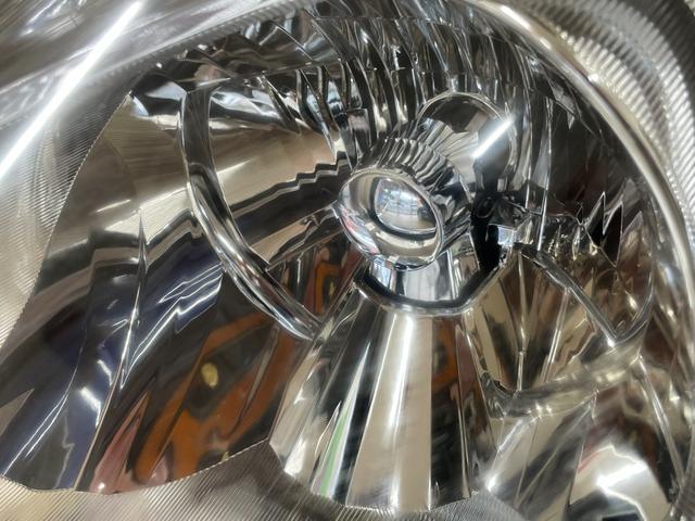 フィットハイブリッド スマートセレクション フルセグTV・HIDライト・スマートキー・ヒーテッドドアミラー・熱線入りフロントウインドウ(30枚目)