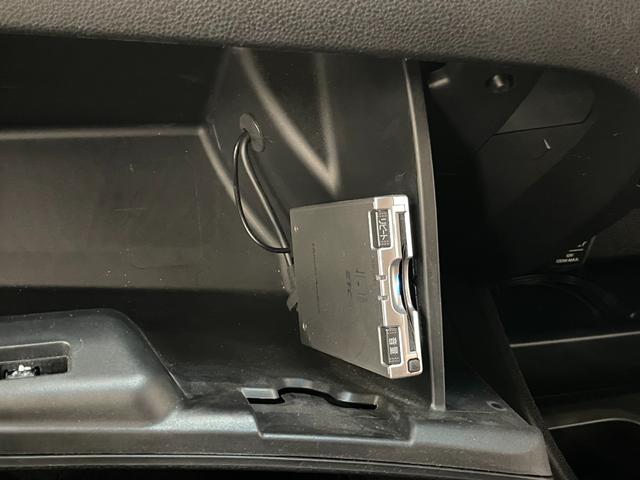 フィットハイブリッド スマートセレクション フルセグTV・HIDライト・スマートキー・ヒーテッドドアミラー・熱線入りフロントウインドウ(41枚目)