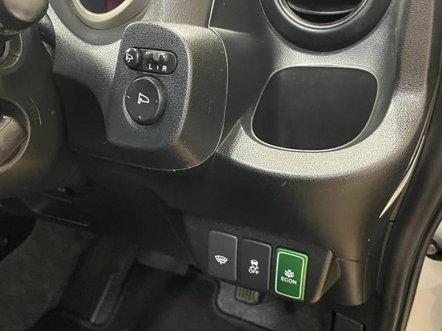 フィットハイブリッド スマートセレクション フルセグTV・HIDライト・スマートキー・ヒーテッドドアミラー・熱線入りフロントウインドウ(57枚目)