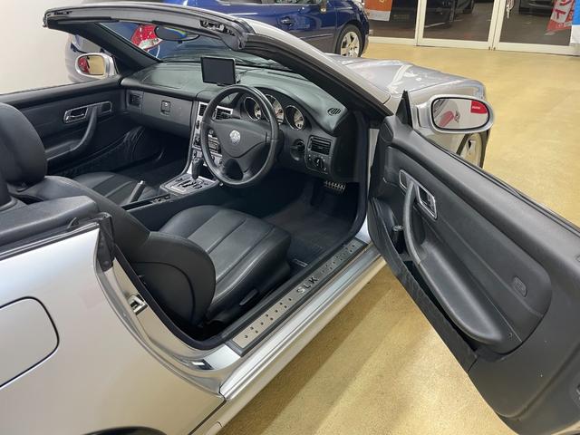 SLK SLK230コンプレッサー 449後期型・ルーフ作動OK・ドラッグリンク交換渡・スペアキー有・タイヤご相談(22枚目)