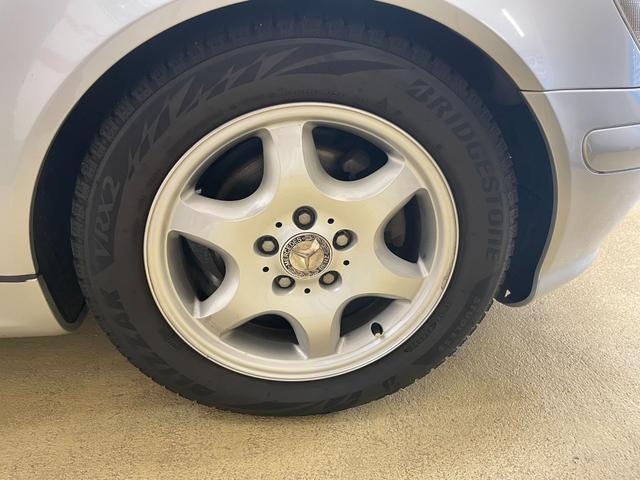SLK SLK230コンプレッサー 449後期型・ルーフ作動OK・ドラッグリンク交換渡・スペアキー有・タイヤご相談(74枚目)