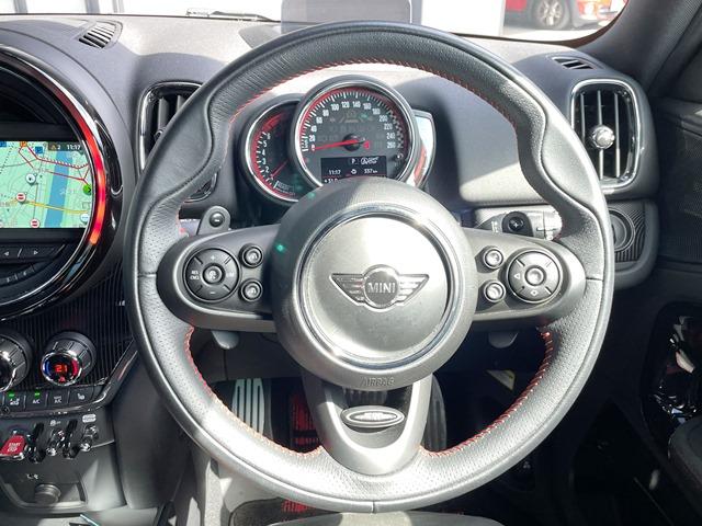 ジョンクーパーワークス クロスオーバー バックカメラ前後PDCシートヒーター電動トランク衝突軽減ブレーキコンフォートアクセスF60(30枚目)