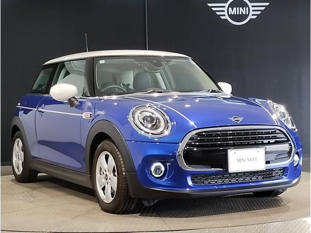 ＭＩＮＩ クーパー　ピカデリーエディション　スターライトブルー　特別仕様車　ピカデリーエディション　　レザレットシート　シートヒーター　ホワイトルーフ　純正ＨＤＤナビ　リヤビューカメラ　アームレスト　コンフォートアクセス　１５ＡＷ（6枚目）