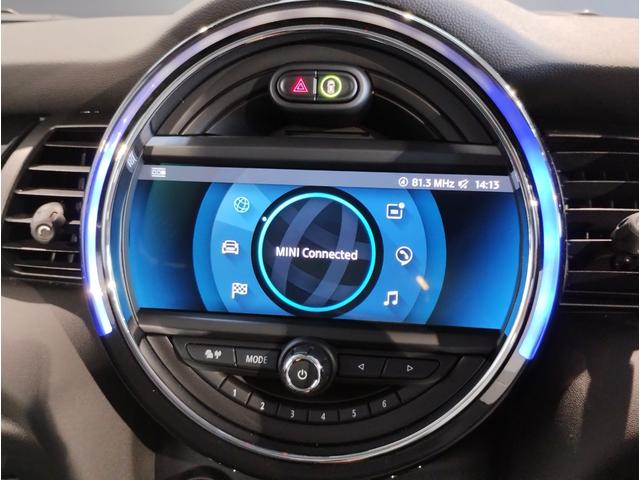 ＭＩＮＩ クーパー　ピカデリーエディション　スターライトブルー　特別仕様車　ピカデリーエディション　　レザレットシート　シートヒーター　ホワイトルーフ　純正ＨＤＤナビ　リヤビューカメラ　アームレスト　コンフォートアクセス　１５ＡＷ（35枚目）