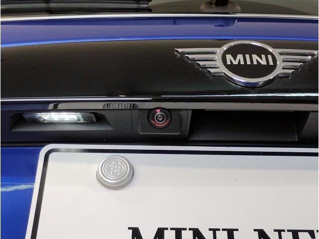 ＭＩＮＩ クーパー　ピカデリーエディション　スターライトブルー　特別仕様車　ピカデリーエディション　　レザレットシート　シートヒーター　ホワイトルーフ　純正ＨＤＤナビ　リヤビューカメラ　アームレスト　コンフォートアクセス　１５ＡＷ（43枚目）