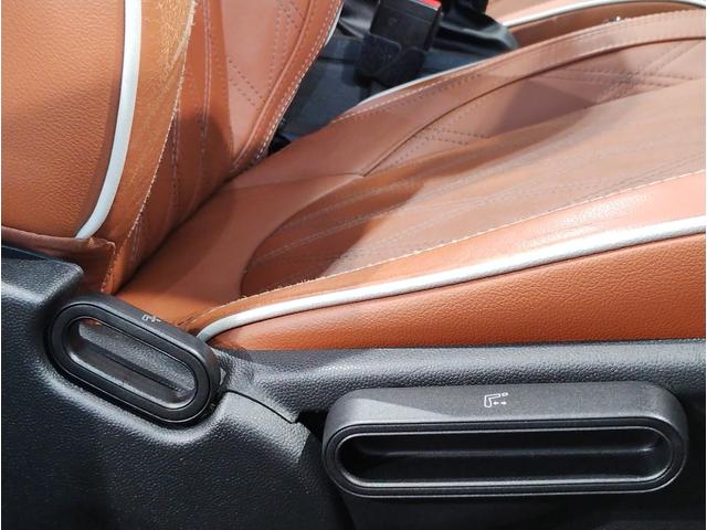 ＭＩＮＩ クーパー　コンバーチブル　メルティングシルバー　チェスターレザー　スポーツシート　ペッパーＰＫＧ　ユアーズソフトトップ　シートヒーター　レザーステアリング　ＨＤＤナビ　リヤビューカメラ　１７ＡＷ　ＬＥＤヘッドライト（56枚目）