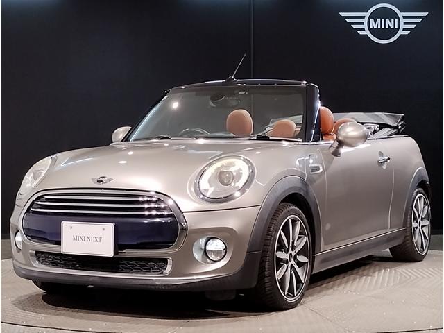 ＭＩＮＩ クーパー　コンバーチブル　メルティングシルバー　チェスターレザー　スポーツシート　ペッパーＰＫＧ　ユアーズソフトトップ　シートヒーター　レザーステアリング　ＨＤＤナビ　リヤビューカメラ　１７ＡＷ　ＬＥＤヘッドライト（72枚目）