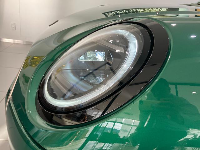 ＭＩＮＩ クーパーＣ　フェイバリット・トリム　弊社デモカー　白革　ＨＤＤナビゲーション　ＬＥＤヘッドライト　バックカメラ　アクティブクルーズコントロール　ＥＴＣ　２年保証　最長４年保証（53枚目）