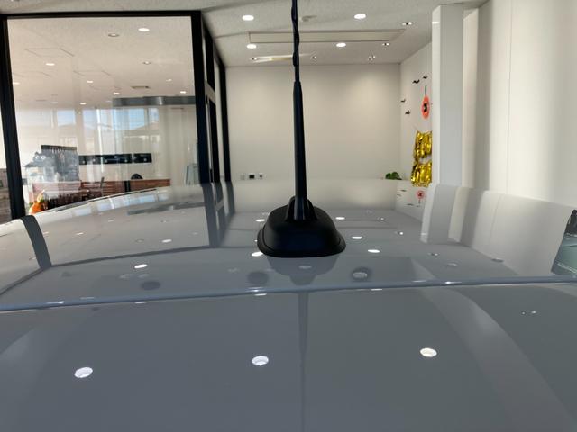 ＭＩＮＩ クーパーＣ　フェイバリット・トリム　弊社デモカー　白革　ＨＤＤナビゲーション　ＬＥＤヘッドライト　バックカメラ　アクティブクルーズコントロール　ＥＴＣ　２年保証　最長４年保証（62枚目）