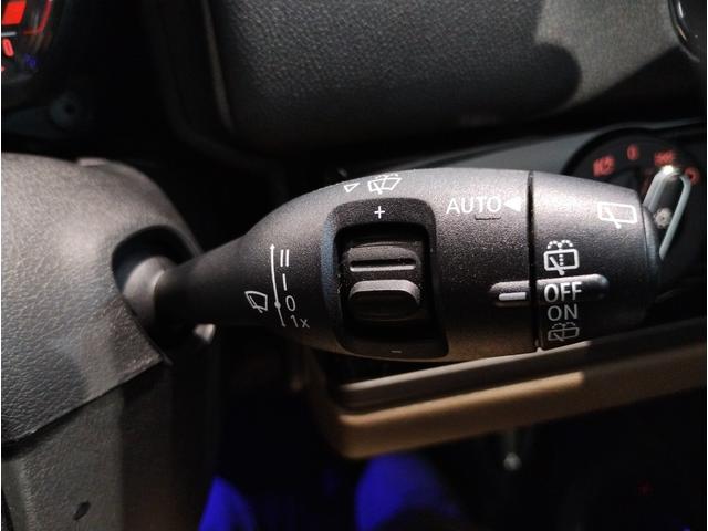 ＭＩＮＩ クーパー　クロスオーバー　ブリティッシュレーシンググリーン　ペッパーＰＫＧ　アダプティブＬＥＤヘッドライト　クロームラインエクステリア　ＨＤＤナビ　リヤビューカメラ　アンビエントライト（34枚目）