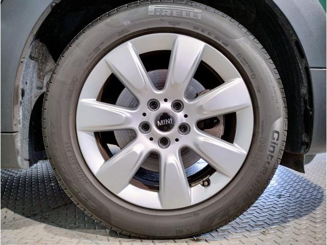 ＭＩＮＩ クーパー　クロスオーバー　ブリティッシュレーシンググリーン　ペッパーＰＫＧ　アダプティブＬＥＤヘッドライト　クロームラインエクステリア　ＨＤＤナビ　リヤビューカメラ　アンビエントライト（39枚目）