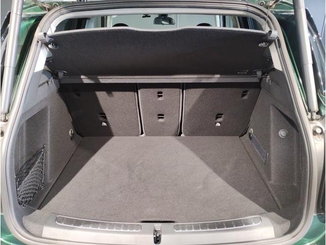 ＭＩＮＩ クーパー　クロスオーバー　ブリティッシュレーシンググリーン　ペッパーＰＫＧ　アダプティブＬＥＤヘッドライト　クロームラインエクステリア　ＨＤＤナビ　リヤビューカメラ　アンビエントライト（44枚目）