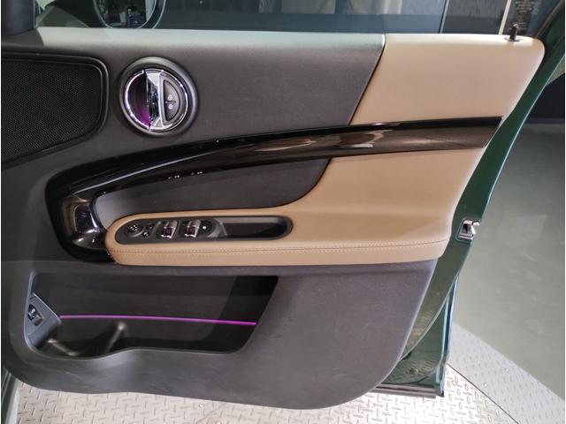 ＭＩＮＩ クーパー　クロスオーバー　ブリティッシュレーシンググリーン　ペッパーＰＫＧ　アダプティブＬＥＤヘッドライト　クロームラインエクステリア　ＨＤＤナビ　リヤビューカメラ　アンビエントライト（55枚目）