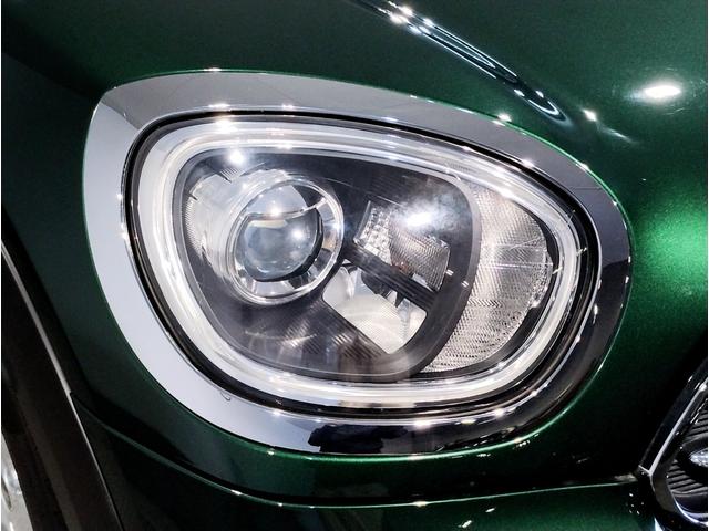 ＭＩＮＩ クーパー　クロスオーバー　ブリティッシュレーシンググリーン　ペッパーＰＫＧ　アダプティブＬＥＤヘッドライト　クロームラインエクステリア　ＨＤＤナビ　リヤビューカメラ　アンビエントライト（62枚目）