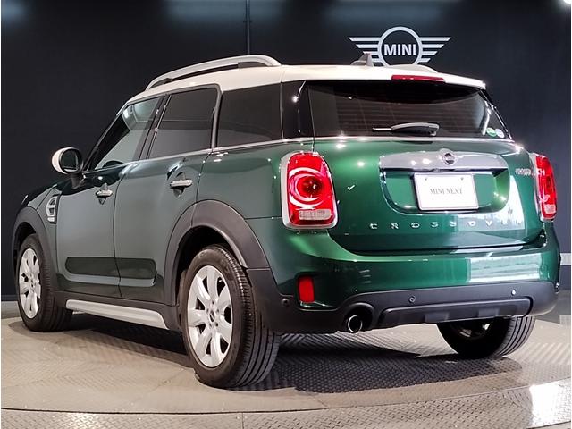 ＭＩＮＩ クーパー　クロスオーバー　ブリティッシュレーシンググリーン　ペッパーＰＫＧ　アダプティブＬＥＤヘッドライト　クロームラインエクステリア　ＨＤＤナビ　リヤビューカメラ　アンビエントライト（63枚目）