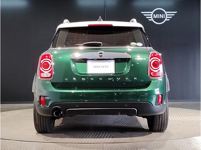 ＭＩＮＩ クーパー　クロスオーバー　ブリティッシュレーシンググリーン　ペッパーＰＫＧ　アダプティブＬＥＤヘッドライト　クロームラインエクステリア　ＨＤＤナビ　リヤビューカメラ　アンビエントライト（64枚目）