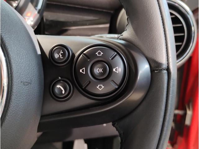 ＭＩＮＩ ローズウッドエディション　全国２００台限定車　ハーフレザーシート　純正１６インチアルミホイール　オートクルーズコントロール　バックカメラ　障害物センサー　衝突軽減ブレーキ／車線逸脱防止　コンフォートアクセス　社外ＥＴＣ（24枚目）