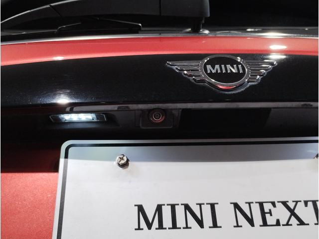 ＭＩＮＩ ローズウッドエディション　全国２００台限定車　ハーフレザーシート　純正１６インチアルミホイール　オートクルーズコントロール　バックカメラ　障害物センサー　衝突軽減ブレーキ／車線逸脱防止　コンフォートアクセス　社外ＥＴＣ（29枚目）
