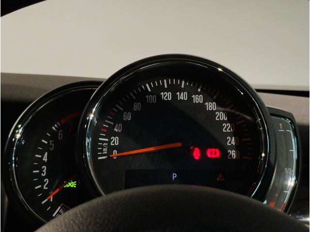 ＭＩＮＩ ローズウッドエディション　全国２００台限定車　ハーフレザーシート　純正１６インチアルミホイール　オートクルーズコントロール　バックカメラ　障害物センサー　衝突軽減ブレーキ／車線逸脱防止　コンフォートアクセス　社外ＥＴＣ（31枚目）