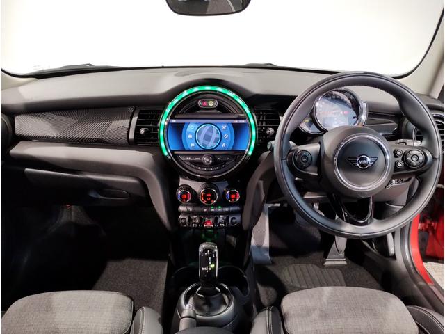 ＭＩＮＩ ローズウッドエディション　全国２００台限定車　ハーフレザーシート　純正１６インチアルミホイール　オートクルーズコントロール　バックカメラ　障害物センサー　衝突軽減ブレーキ／車線逸脱防止　コンフォートアクセス　社外ＥＴＣ（34枚目）