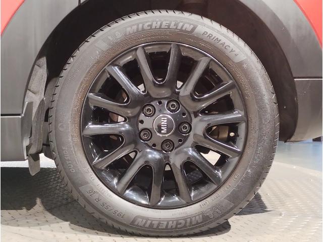 ＭＩＮＩ ローズウッドエディション　全国２００台限定車　ハーフレザーシート　純正１６インチアルミホイール　オートクルーズコントロール　バックカメラ　障害物センサー　衝突軽減ブレーキ／車線逸脱防止　コンフォートアクセス　社外ＥＴＣ（41枚目）