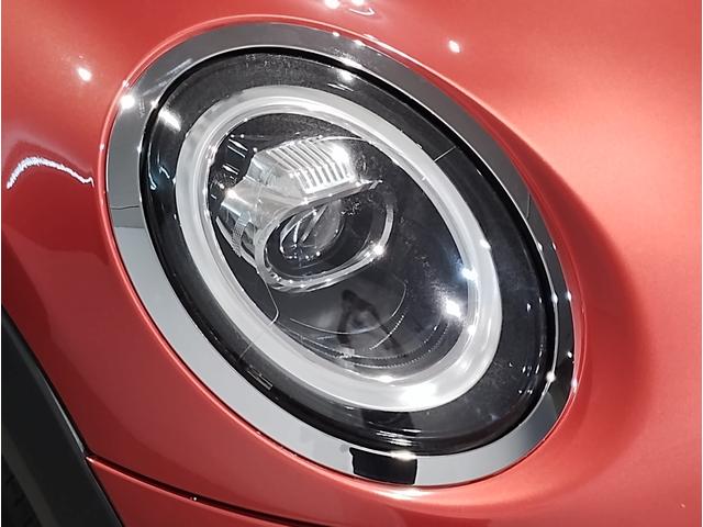 ＭＩＮＩ ローズウッドエディション　全国２００台限定車　ハーフレザーシート　純正１６インチアルミホイール　オートクルーズコントロール　バックカメラ　障害物センサー　衝突軽減ブレーキ／車線逸脱防止　コンフォートアクセス　社外ＥＴＣ（59枚目）