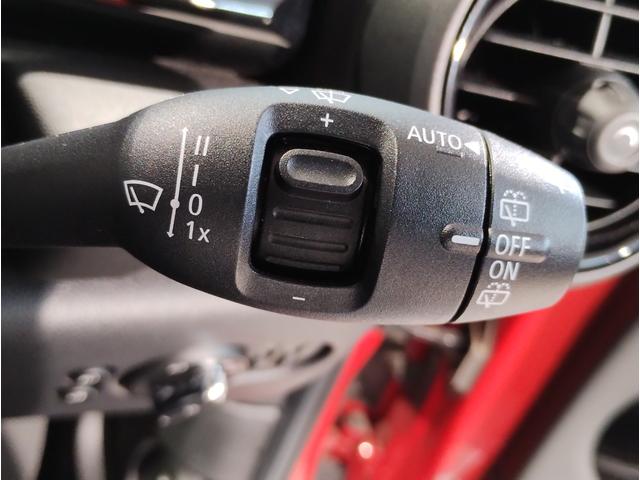 ＭＩＮＩ ローズウッドエディション　全国２００台限定車　ハーフレザーシート　純正１６インチアルミホイール　オートクルーズコントロール　バックカメラ　障害物センサー　衝突軽減ブレーキ／車線逸脱防止　コンフォートアクセス　社外ＥＴＣ（71枚目）
