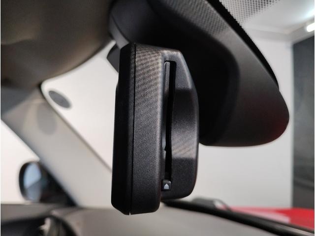 ＭＩＮＩ クーパーＳＤ　アクティブクルーズコントロール　純正１７インチアルミホイール　クロスシート　ペッパーパッケージ　カメラパッケージ　前後障害物センサー　ＬＥＤヘッドライト　ブラックルーフ　バックカメラ　衝突被害軽減Ｂ（29枚目）