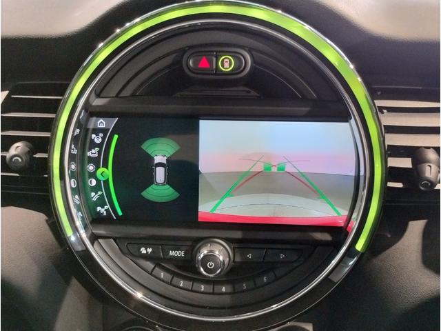 ＭＩＮＩ クーパーＳＤ　アクティブクルーズコントロール　純正１７インチアルミホイール　クロスシート　ペッパーパッケージ　カメラパッケージ　前後障害物センサー　ＬＥＤヘッドライト　ブラックルーフ　バックカメラ　衝突被害軽減Ｂ（30枚目）