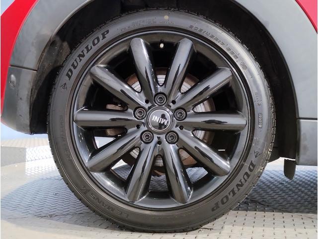 ＭＩＮＩ クーパーＳＤ　アクティブクルーズコントロール　純正１７インチアルミホイール　クロスシート　ペッパーパッケージ　カメラパッケージ　前後障害物センサー　ＬＥＤヘッドライト　ブラックルーフ　バックカメラ　衝突被害軽減Ｂ（40枚目）