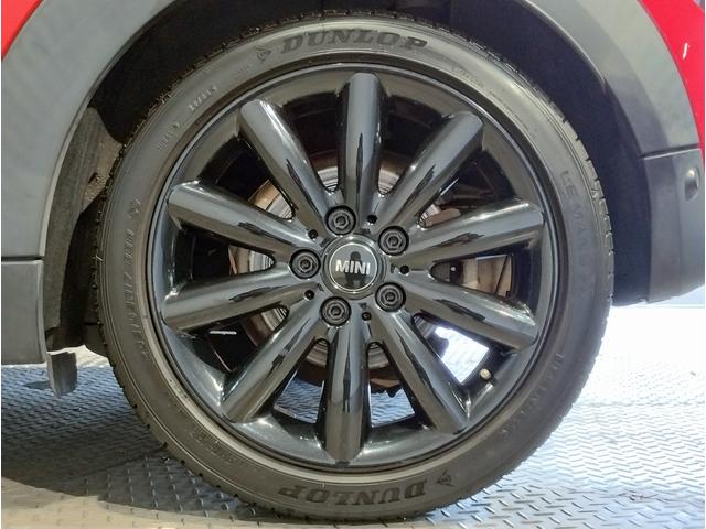 ＭＩＮＩ クーパーＳＤ　アクティブクルーズコントロール　純正１７インチアルミホイール　クロスシート　ペッパーパッケージ　カメラパッケージ　前後障害物センサー　ＬＥＤヘッドライト　ブラックルーフ　バックカメラ　衝突被害軽減Ｂ（41枚目）