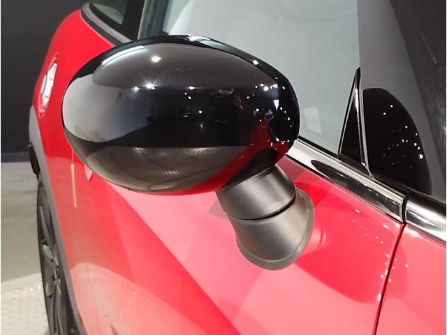 ＭＩＮＩ クーパーＳＤ　アクティブクルーズコントロール　純正１７インチアルミホイール　クロスシート　ペッパーパッケージ　カメラパッケージ　前後障害物センサー　ＬＥＤヘッドライト　ブラックルーフ　バックカメラ　衝突被害軽減Ｂ（66枚目）