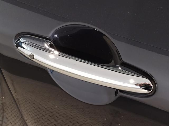 MINI クラブマン・サヴィル・ロウ・エディション 特別仕様車 レザレットシート アクティブクルーズコントロール シートヒーター バックカメラ 衝突被害軽減ブレーキ 18インチアルミホイール 専用ルーフ・ステッカー・サイドスカットル・スカッフプレート(21枚目)