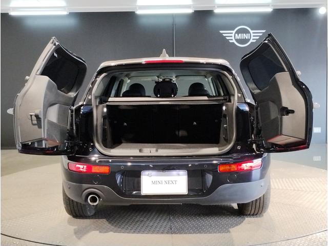 MINI クラブマン・サヴィル・ロウ・エディション 特別仕様車 レザレットシート アクティブクルーズコントロール シートヒーター バックカメラ 衝突被害軽減ブレーキ 18インチアルミホイール 専用ルーフ・ステッカー・サイドスカットル・スカッフプレート(44枚目)