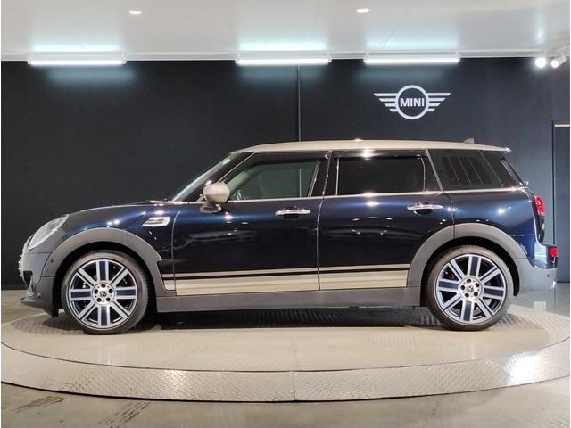 MINI クラブマン・サヴィル・ロウ・エディション 特別仕様車 レザレットシート アクティブクルーズコントロール シートヒーター バックカメラ 衝突被害軽減ブレーキ 18インチアルミホイール 専用ルーフ・ステッカー・サイドスカットル・スカッフプレート(67枚目)