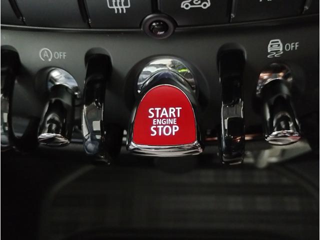 ＭＩＮＩ クーパーＳ　クラブマン　ＡＣＣ　ガラスサンルーフ　レザーシート　シートヒーター　電動シート　ドライビングアシスト　ペッパーＰＫＧ　ＬＥＤライト　Ｂｌｕｅｔｏｏｔｈ　ＥＴＣ　ＨＤＤナビ　バックカメラ（19枚目）