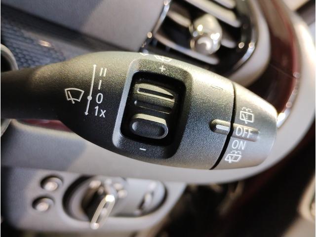 ＭＩＮＩ クーパーＳ　クラブマン　ＡＣＣ　ガラスサンルーフ　レザーシート　シートヒーター　電動シート　ドライビングアシスト　ペッパーＰＫＧ　ＬＥＤライト　Ｂｌｕｅｔｏｏｔｈ　ＥＴＣ　ＨＤＤナビ　バックカメラ（24枚目）