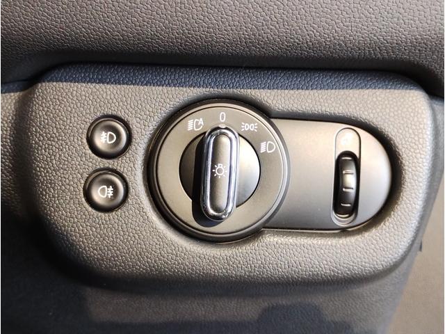 ＭＩＮＩ クーパーＳ　クラブマン　ＡＣＣ　ガラスサンルーフ　レザーシート　シートヒーター　電動シート　ドライビングアシスト　ペッパーＰＫＧ　ＬＥＤライト　Ｂｌｕｅｔｏｏｔｈ　ＥＴＣ　ＨＤＤナビ　バックカメラ（31枚目）