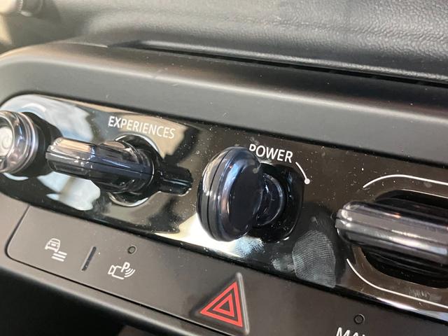 【プッシュスタート】プッシュスタートの最大のメリットは「防犯対策」です。スマートキーと車のＩＤが合致しないとエンジンは始動させることができません。