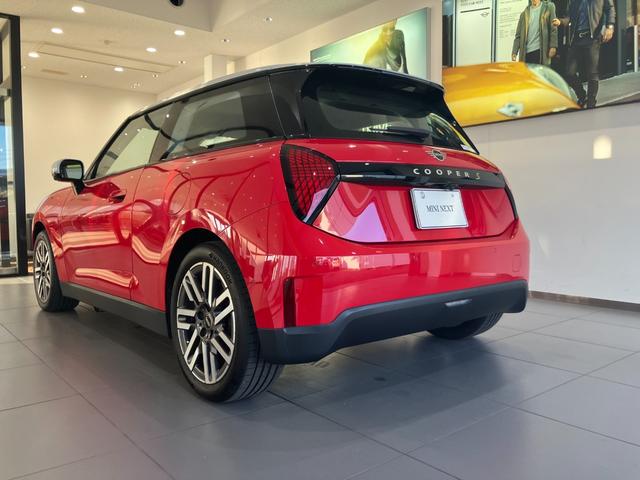 【オプション】コーティングやドライブレコーダー、フィルムなどの多彩なオプションをご用意しております！お気軽にスタッフまでお声かけ下さいませ！