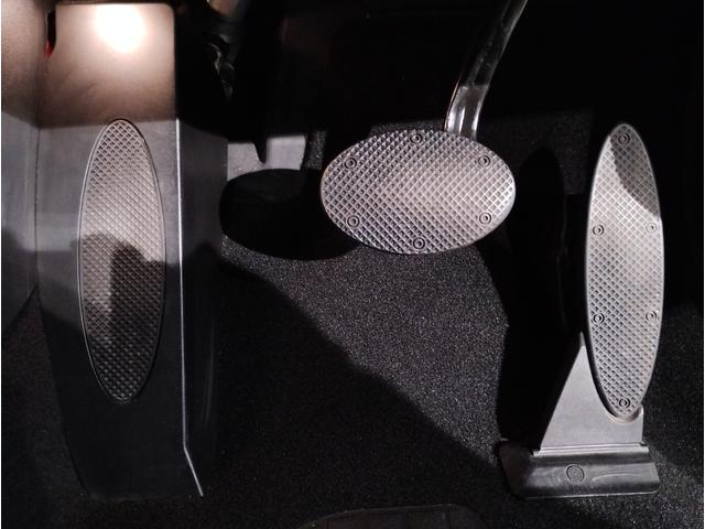 MINI クーパーD クラブマン アクティブクルーズコントロール 衝突軽減ブレーキ/車線逸脱防止 純正17インチアルミホイール LEDヘッドライト ドライビングモード バックカメラ 前後障害物センサー コンフォートアクセス ETC(20枚目)