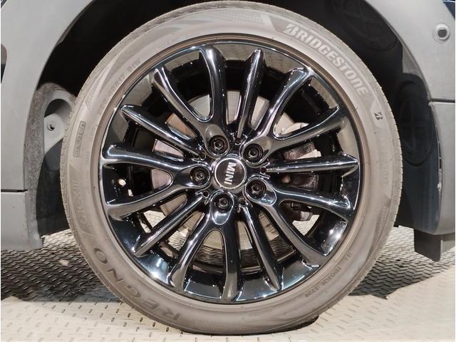 MINI クーパーD クラブマン アクティブクルーズコントロール 衝突軽減ブレーキ/車線逸脱防止 純正17インチアルミホイール LEDヘッドライト ドライビングモード バックカメラ 前後障害物センサー コンフォートアクセス ETC(40枚目)