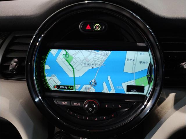 純正ＨＤＤナビです。とても使いやすく、Ｂｌｕｅｔｏｏｔｈ＆ＵＳＢオーディオインターフェイスで、電話も音楽も楽しめます。