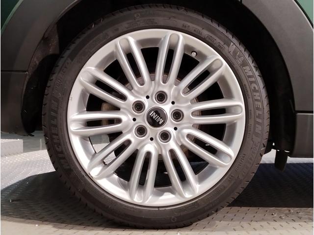 軽量化の結果、ハンドルが切りやすくなったり、加速性能が良くなったりと大きなメリットがあり、スポーツ走行を求める人から人気があります。