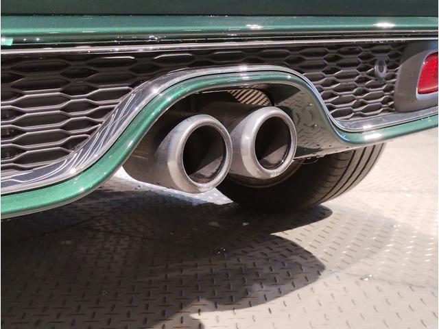 【お問合せ】ネットでのお問合せの際に、装備品や傷などの気になる箇所の写真をメールにてお送りいたします。また、Ｆａｃｅｔｉｍｅを通してオンラインにて商談することも可能でございます。