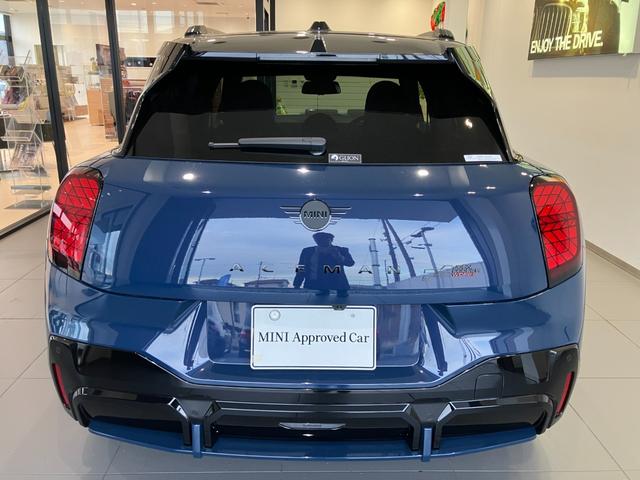 MINI JCW エースマンE ジョンクーパーワークス・トリム 弊社デモカー ドライビングアシスト アダプティブLEDライト 純正20AW シートヒーター ステアリングヒーター 全方位 ヘッドアップディスプレイ Apple Carplay Android Auto(9枚目)